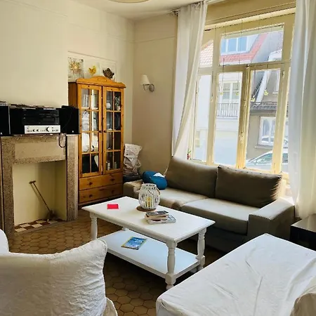 Maison Avec Jardin 6 A 8 Personnes *